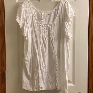 Gap XL top with flutter sleeve